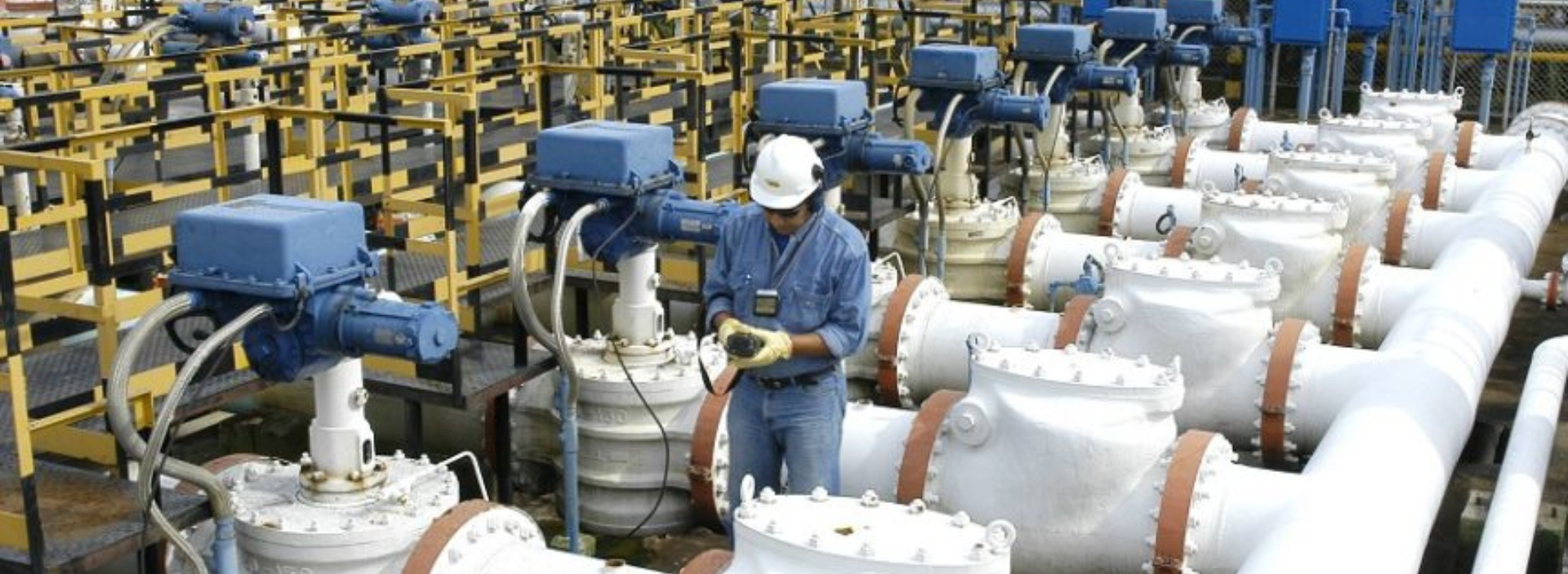 Ecopetrol comenzó a producir gasolina extra más limpia