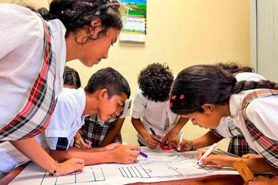 Día de las Manos Rojas: por una infancia libre y con futuro