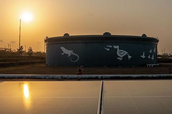 Así conectamos la energía solar al transporte de hidrocarburos