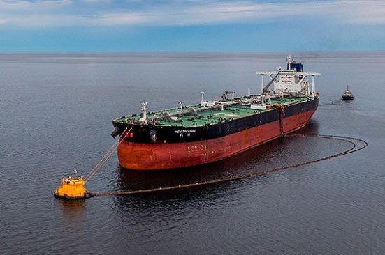 Desde la terminal de Coveñas se están exportando 400.000 barriles de petróleo diarios