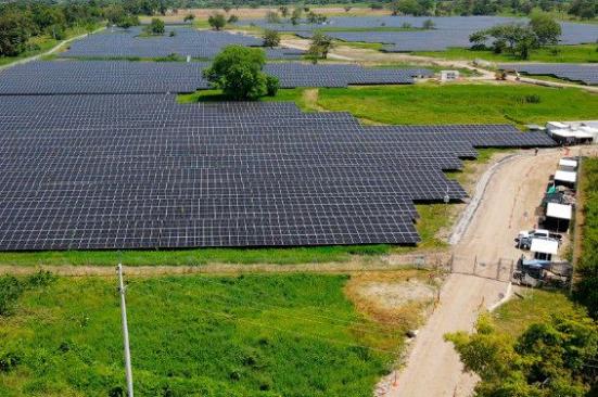 Ecopetrol inauguró Granja Solar La Iguana, un nuevo hito de autogeneración con energía renovable